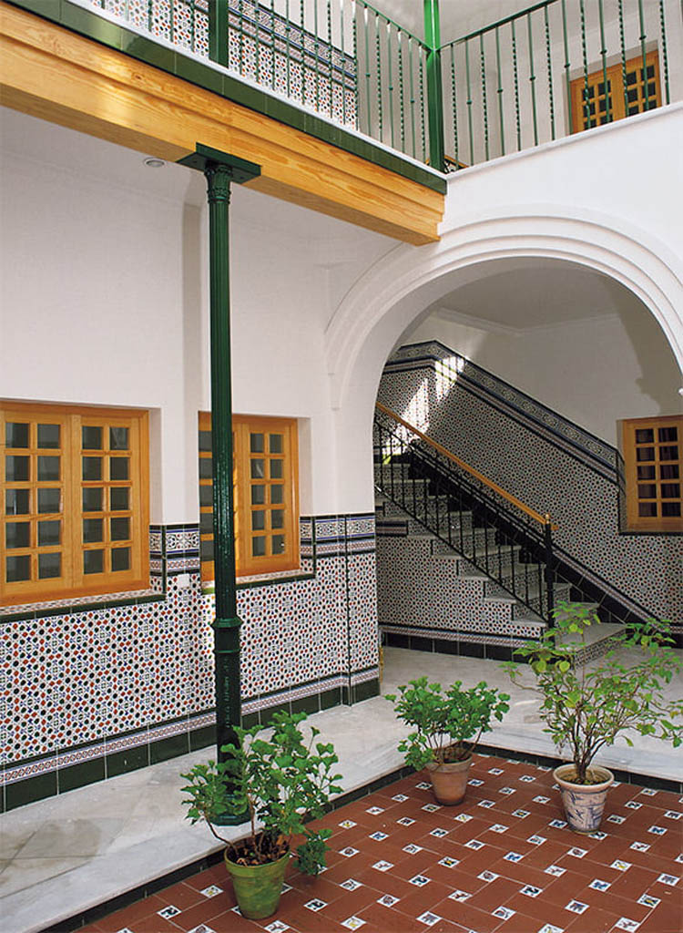 mainzu-arabesco-nerja.jpg