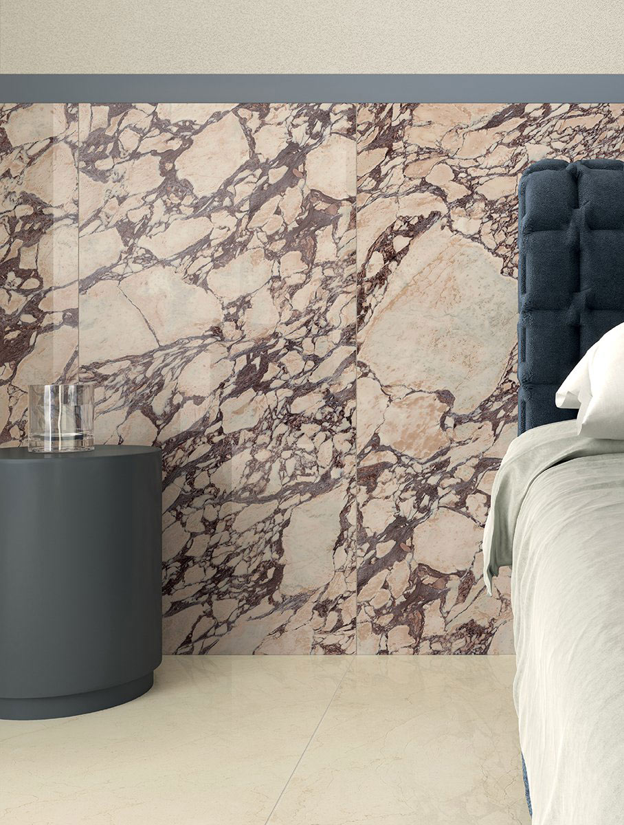 Marca Corona Foyer Royal Falburkolatok