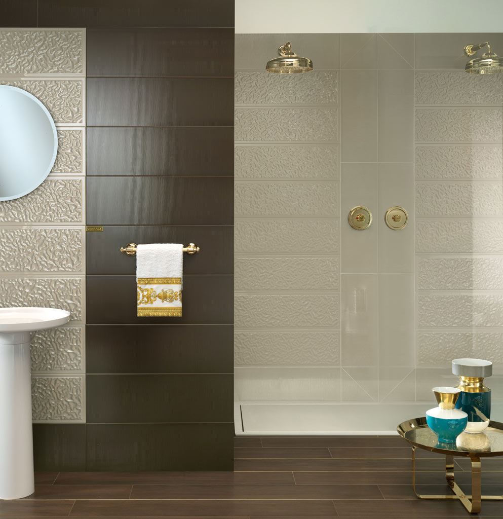 Versace Gold Falburkolat